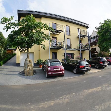 Gaestehaus Jufferpanorama Brauneberg Exterior foto